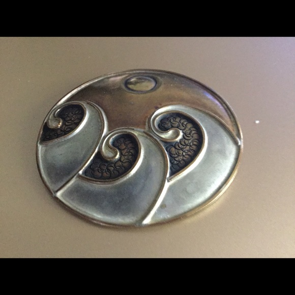 Copper abstract ocean waves brooch - Picture 3 of 3